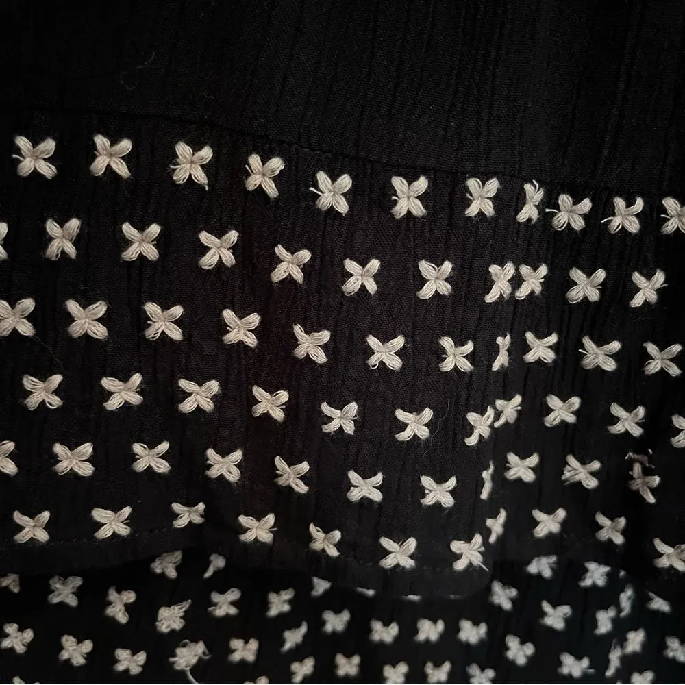 Fashion Fuse Boutique NWT Black and White Tank Top - Image 4