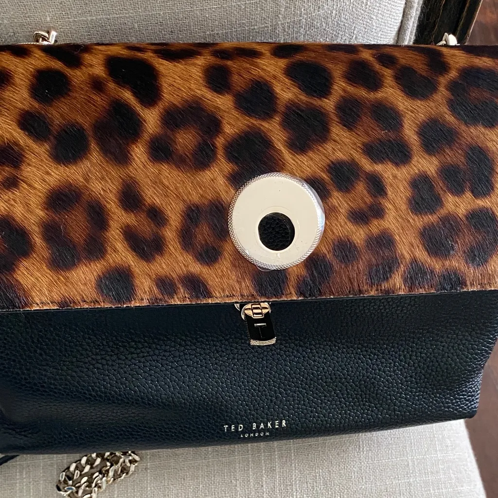 Ted Baker Luccie Leopard Circle Lock Crossbody Bag - Image 10