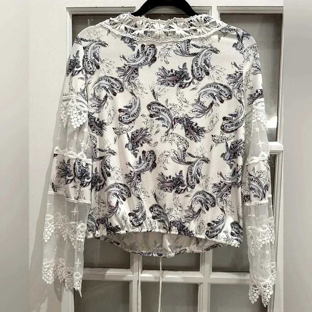 White House Black Market Dolman Sleeve Lace Boho Lace Up Paisley Size Small S - Image 2