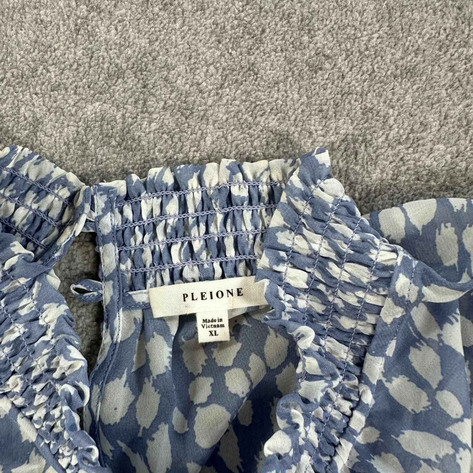 Pleione Tiered Mock Neck Babydoll Top Womens XL Blue White Sheer Sleeveless - Image 6