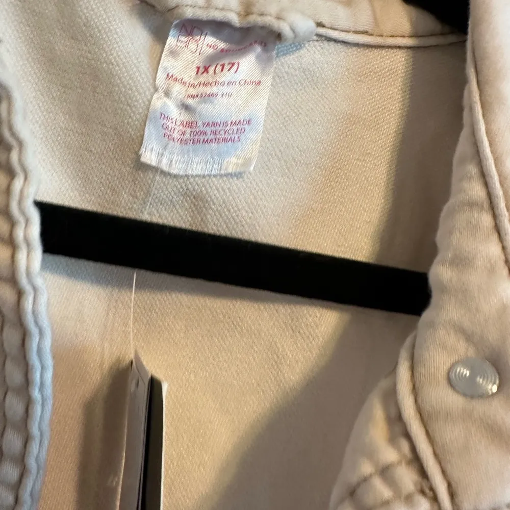 No Boundaries  Cream Jacket Cropped Design‎ - Image 4