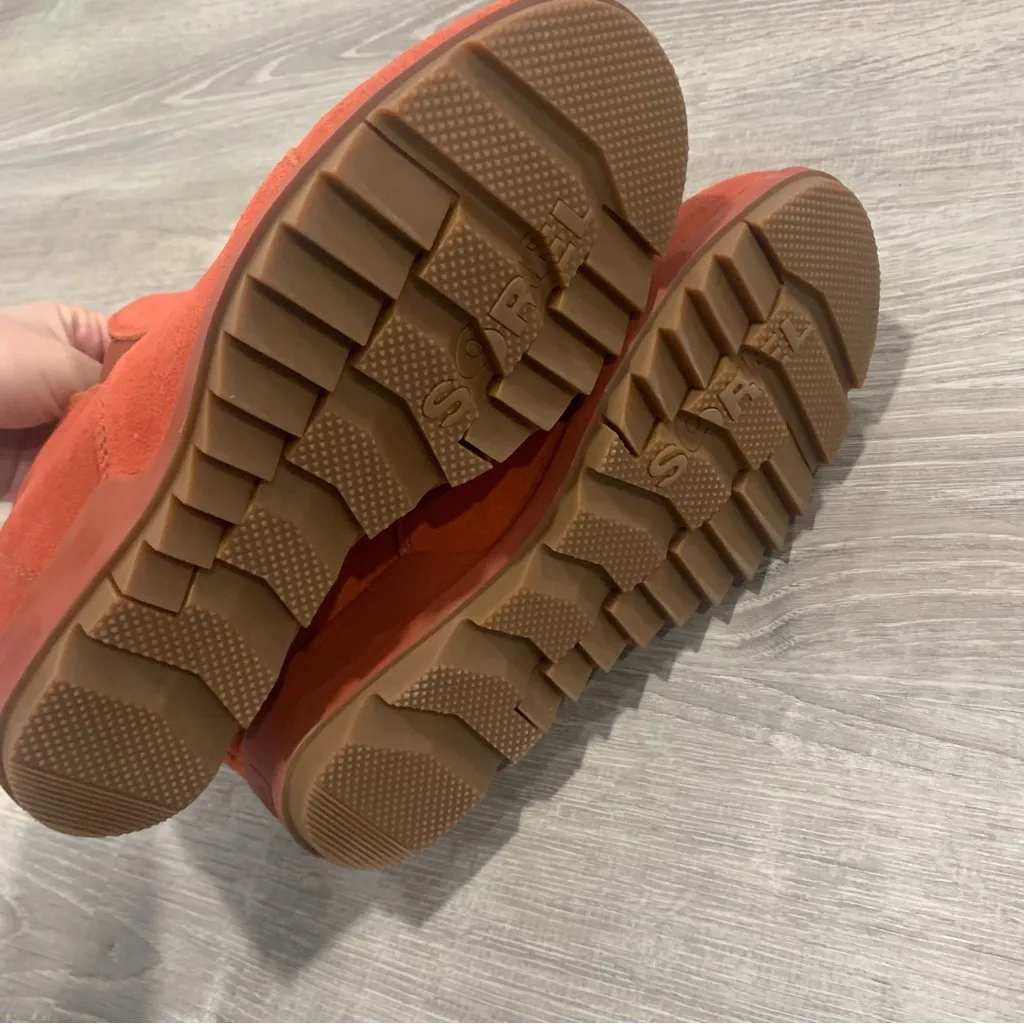 Sorel Evie Red Pull On Suede Booties - Image 10