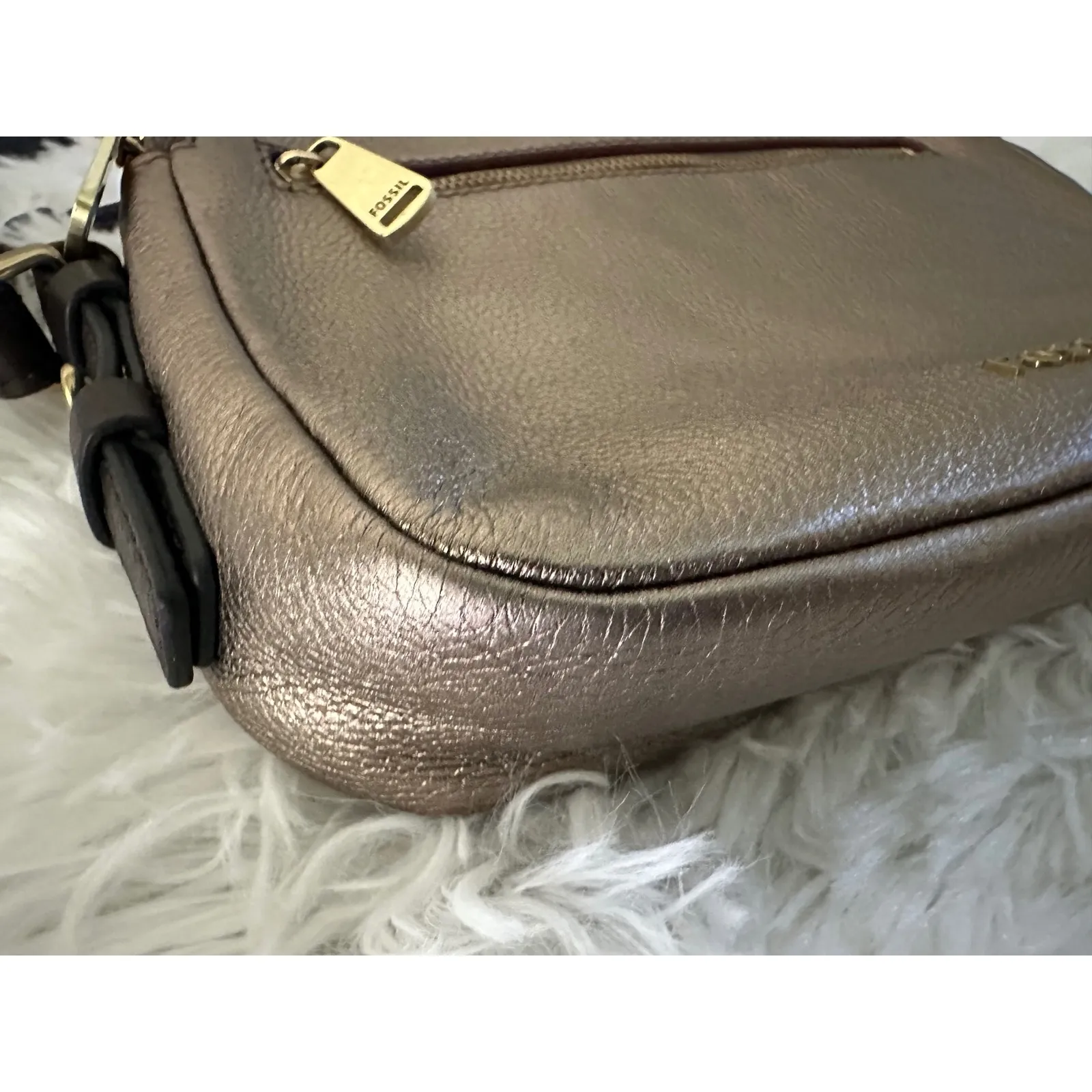 Fossil Piper Toaster leather crossbody bag in‎ a metallic taupe/bronze - Image 5