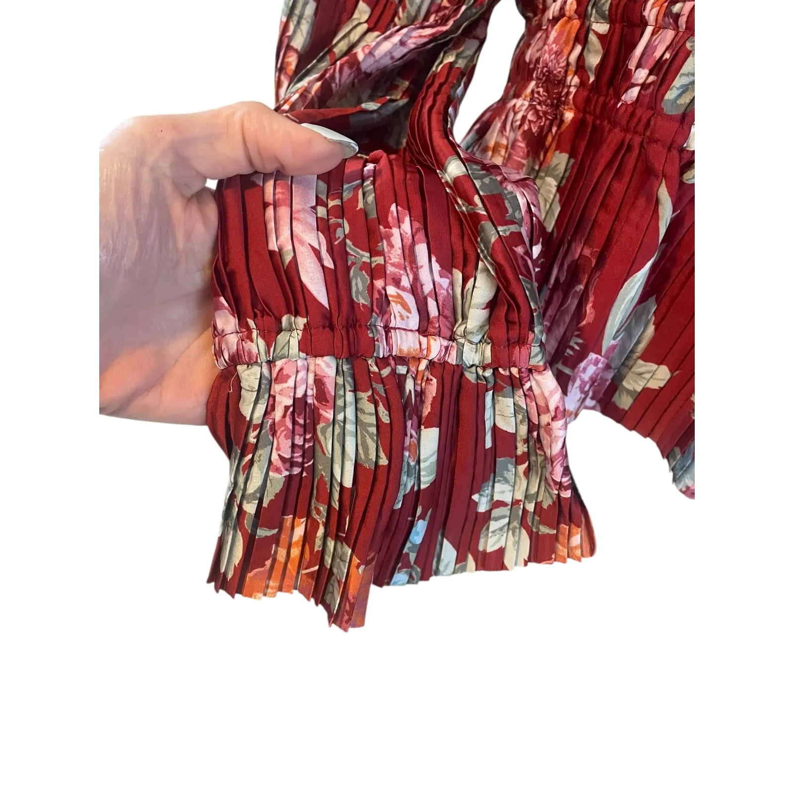 WAYF Scarlet Roses One-Shoulder Pleated Floral Blouse Size L NWT - Image 4