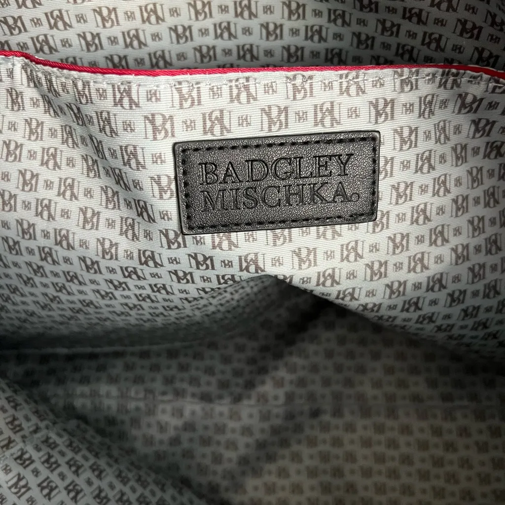 👜 Badgley Mischka Ruby Red Nylon Weekender Travel Tote – NWT 👜 - Image 5