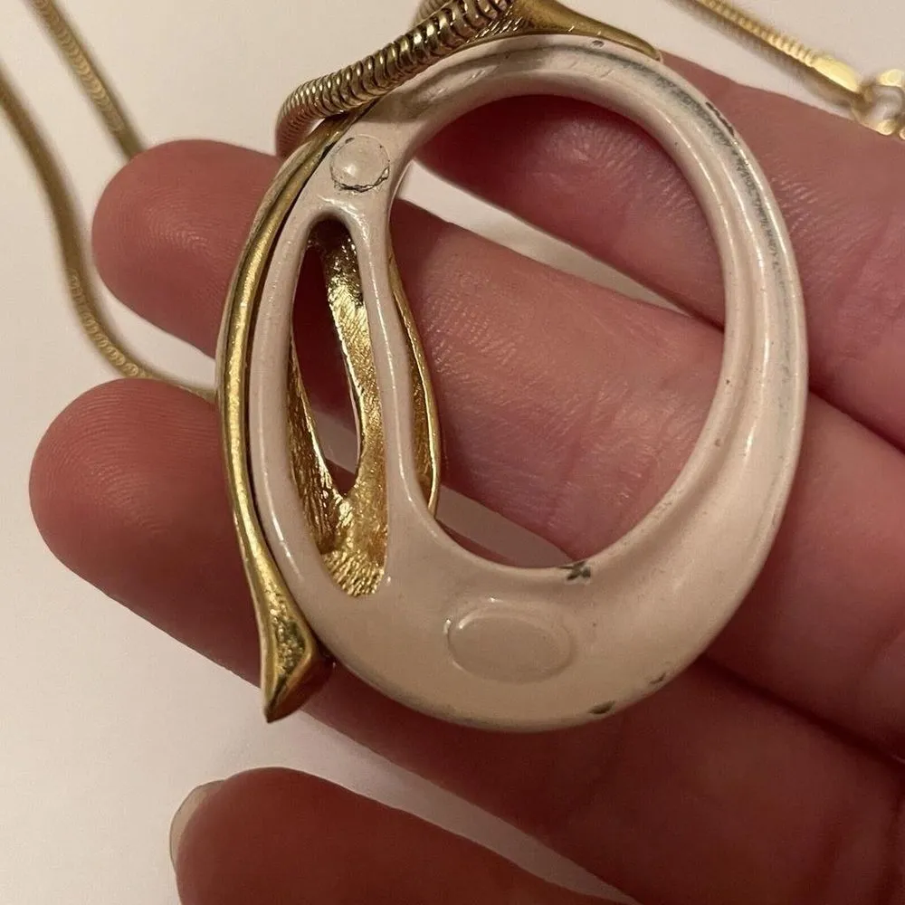 Trifari Costume Necklace - Gold Tone 28 Inch Chain Enamel Pendant Pinkish Cream - Image 8