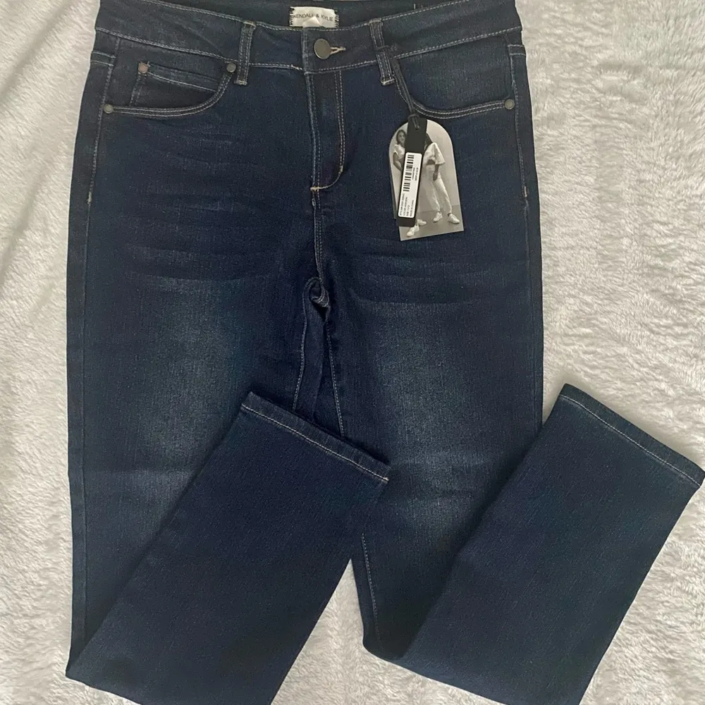 Kendall & Kylie Kontent Mid-Rise Crop Jeans Color Anaheim S 11/12 NWT - Image 12