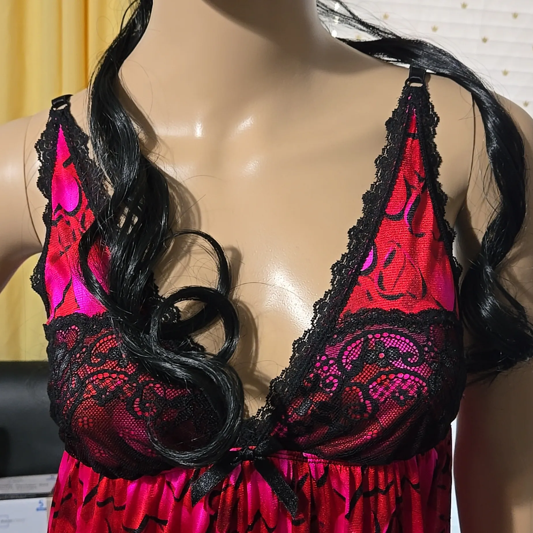 Elegant Smart & Sexy Vibrant Pink and Black Lace Chemise - Image 2