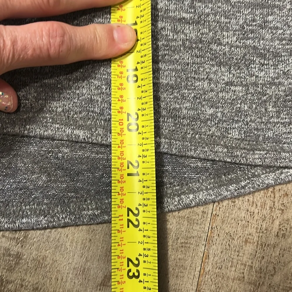 Gilly Hicks by Hollister Sweater Womens Size Large Gray Long Sleeve EUC - Image 5