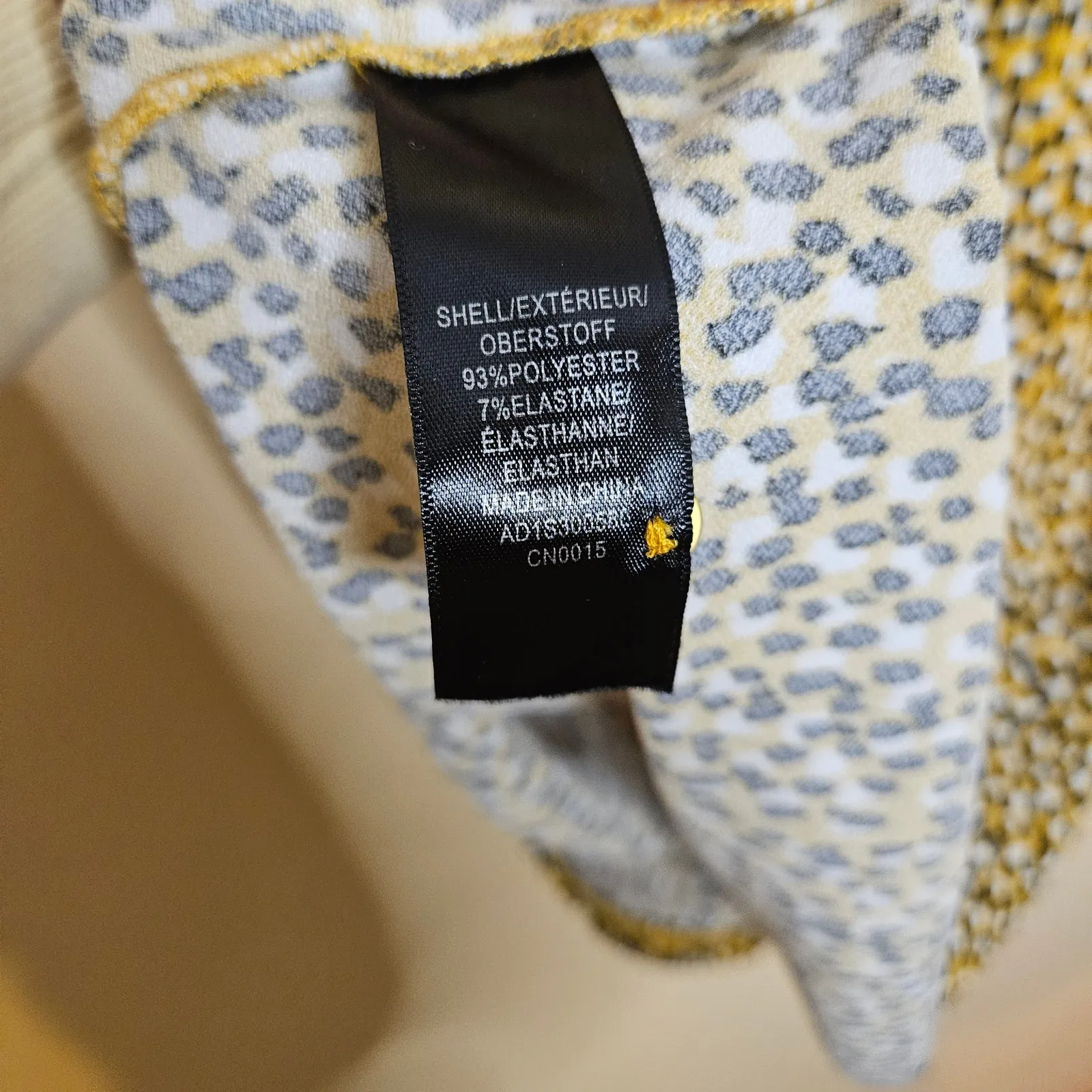 Adrianna Papell Yellow Animal Print Sleeveless Blouse Work Career White Black - Image 7