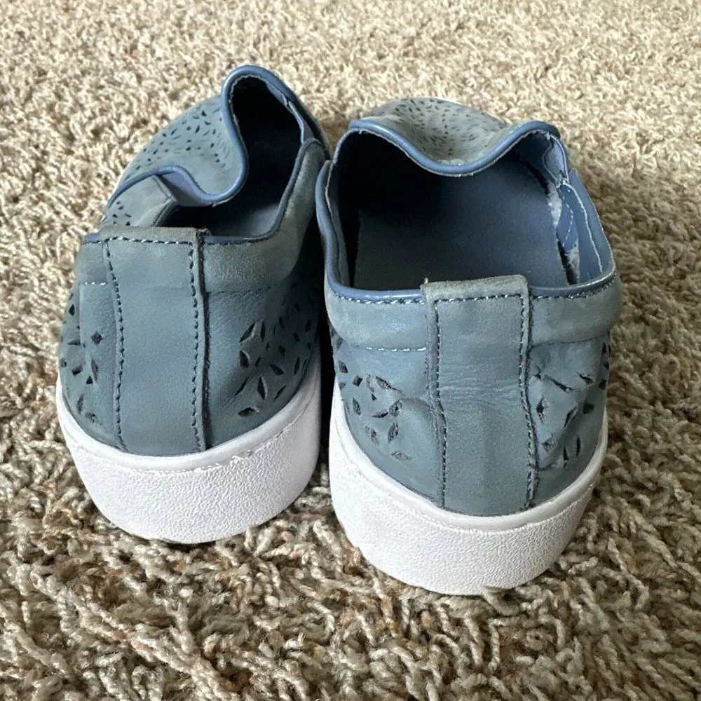 Vionic Women Size 7 356 Midi Perforated Slip On‎ Shoes Blue Suede Sneaker - Image 5