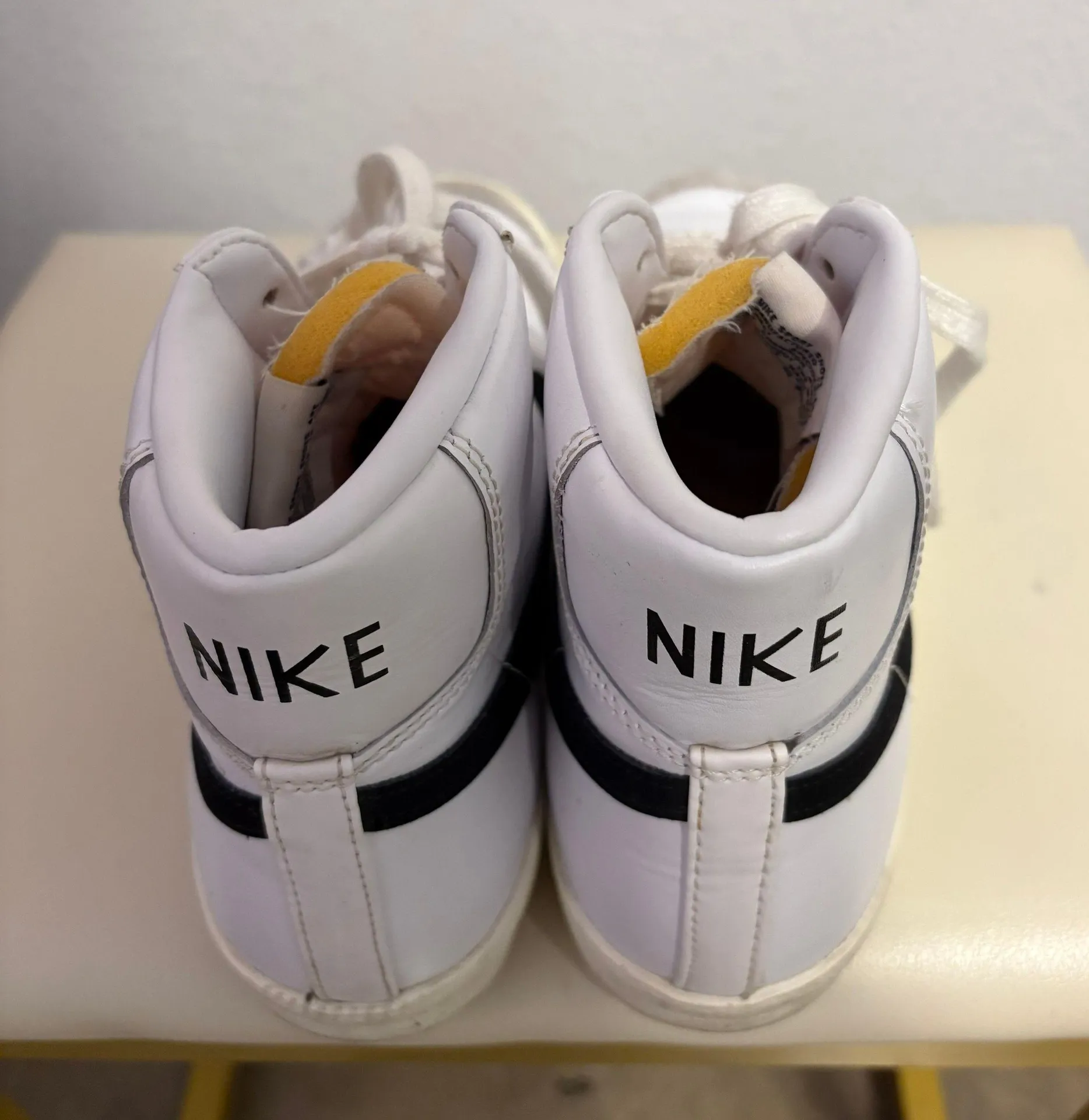 Mid Blazers - Image 2