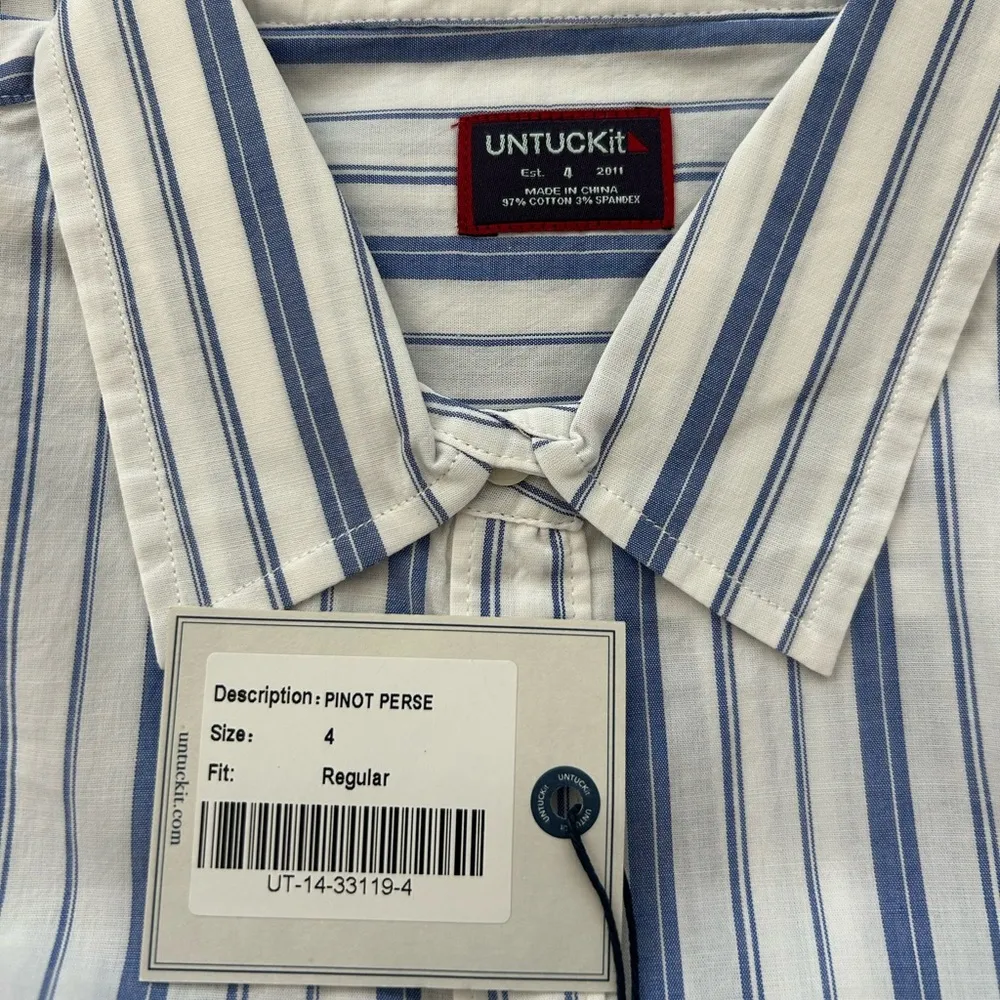 UNTUCKit Women’s Blue and White Striped Button-Down Shirt Size 10 NWT - Image 3
