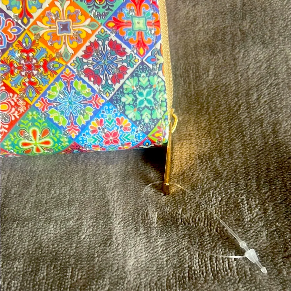 Vibrant Red and‎ Blue Quilted Wallet - Image 3