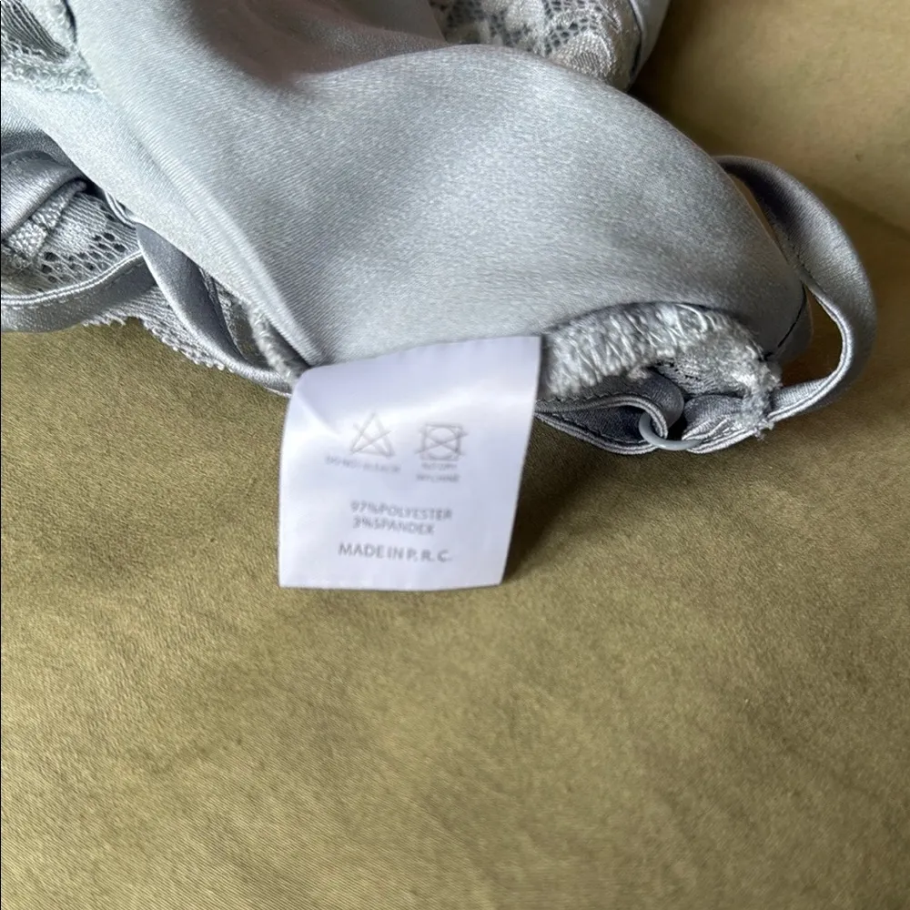 Brandy Melville Elegant Lace Trim Satin Cami Top - Image 6