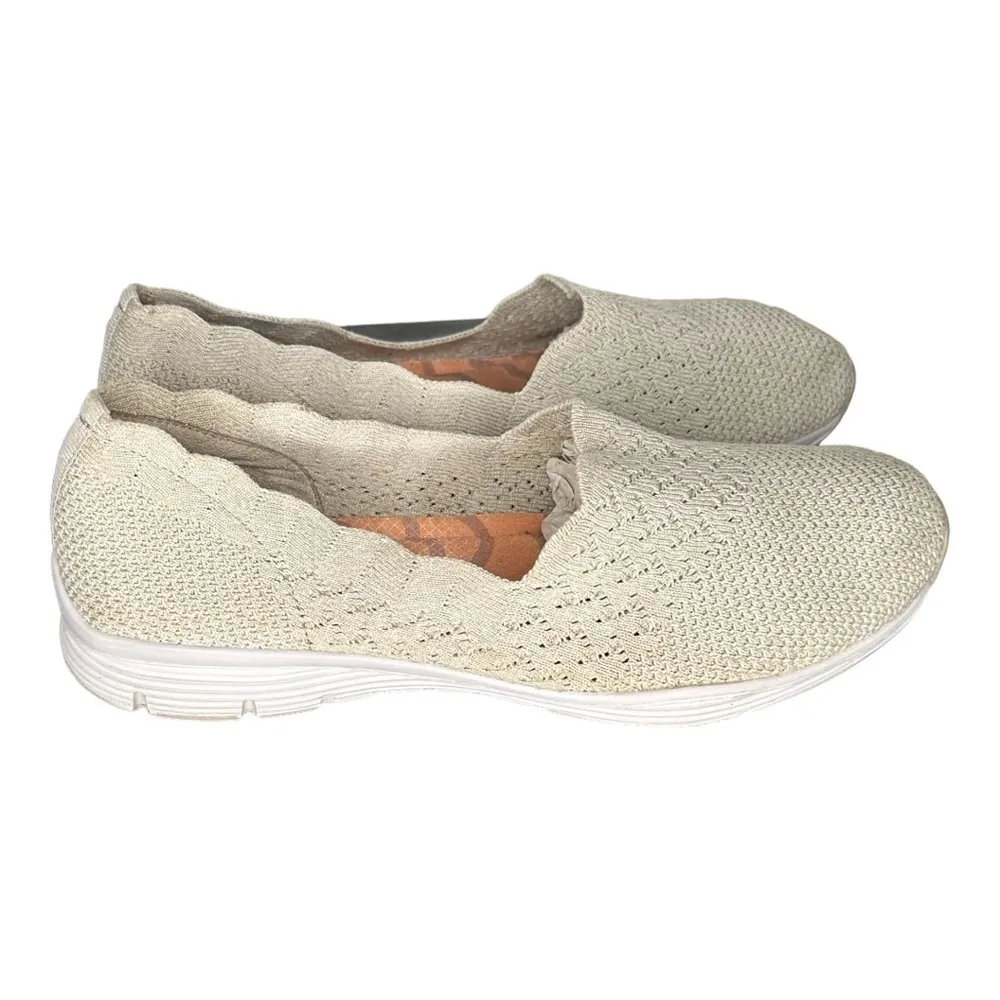 Skechers Classic‎ Fit Air-Cooled Memory Foam Shoes - Image 3