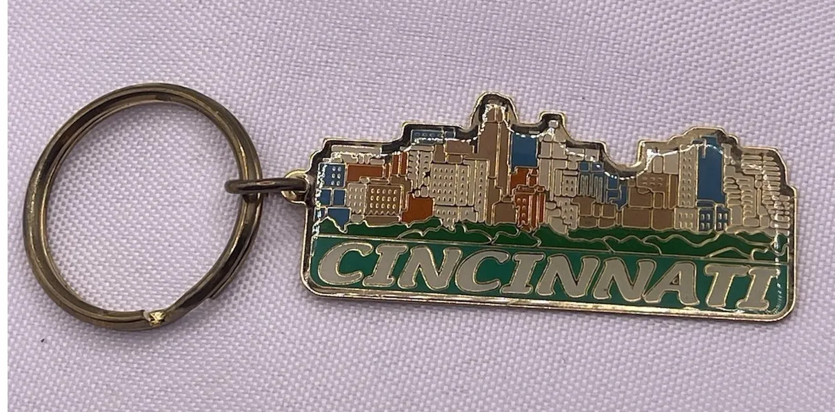 Vintage Cincinnati Buildings Metal Keyring Keychain - Image 1