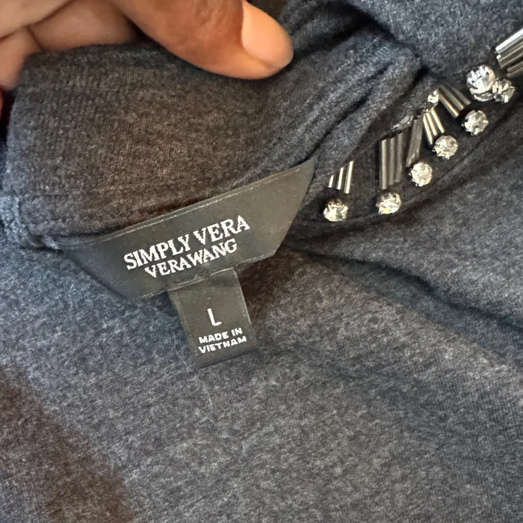 Simply Vera Vera Wang Charcoal Gray Top SIZE L - Image 2
