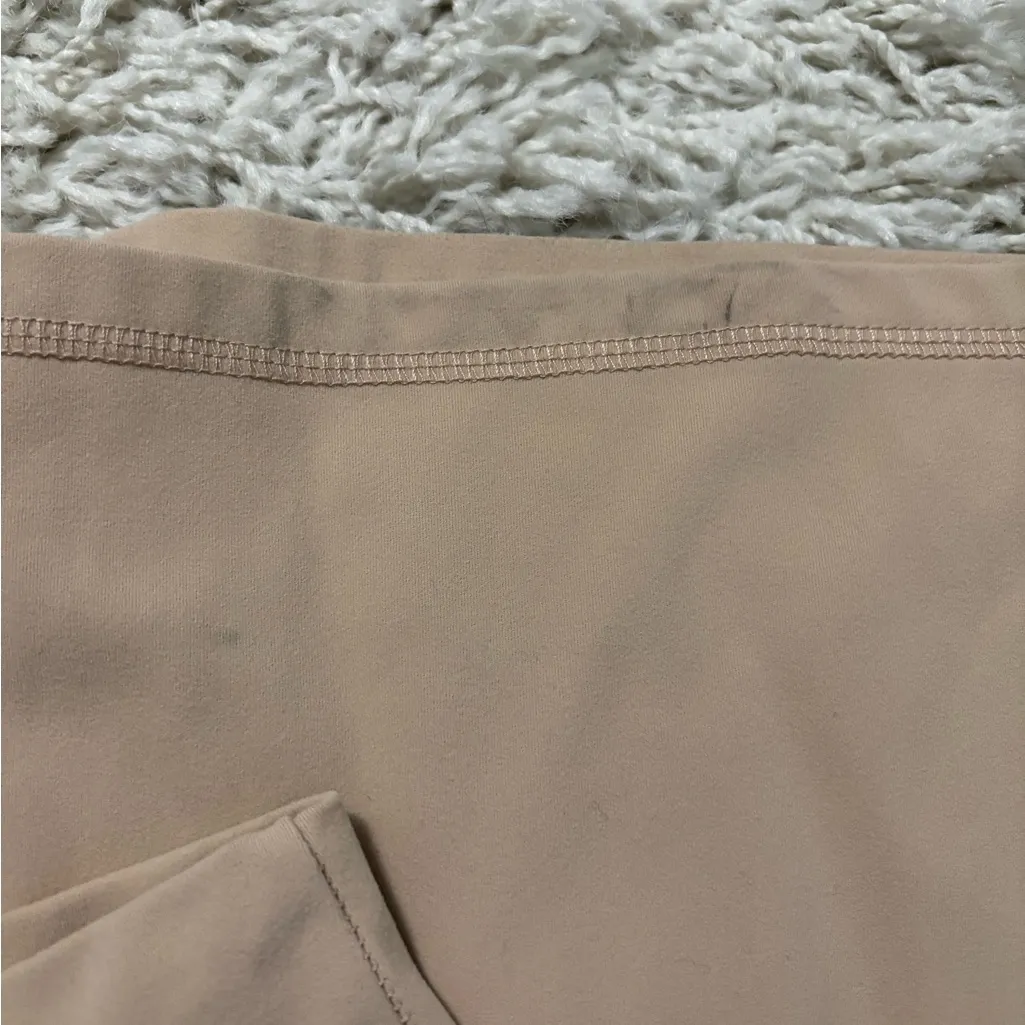 Active USA Beige Pants Size M - Image 5