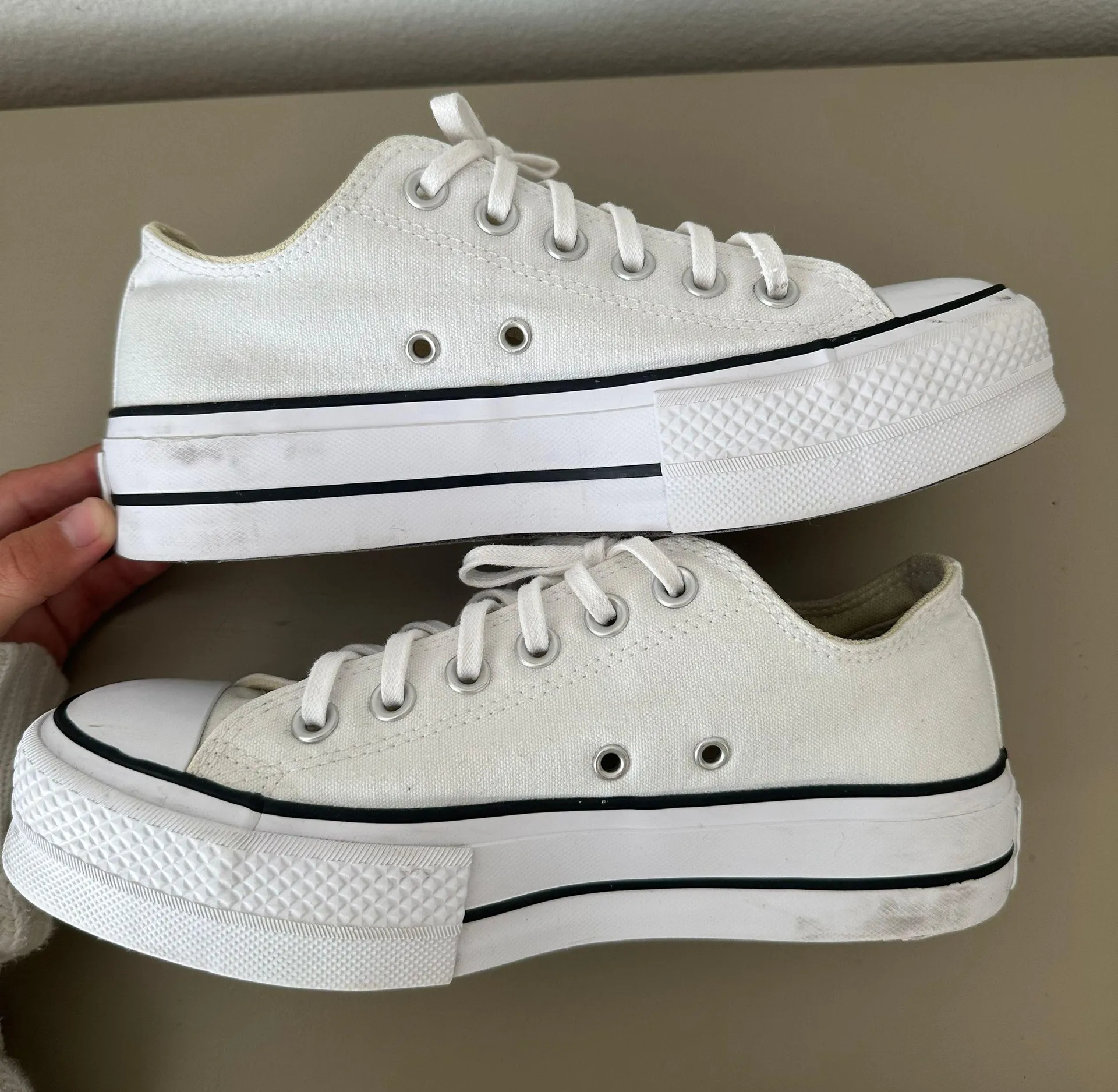 White Platform - Image 6