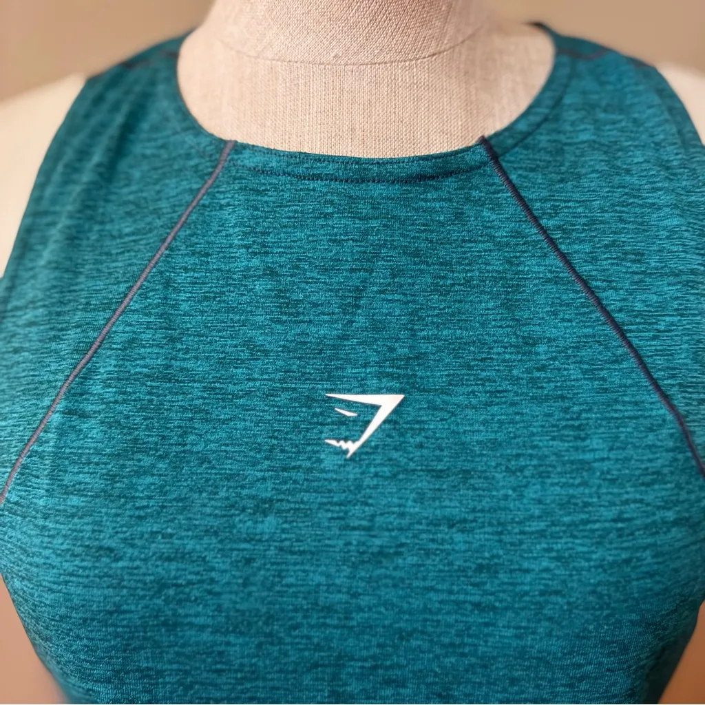 Gymshark Women’s Running Tank Top Teal Seafoam M EUC Racerback Gym Summer Track - Image 9