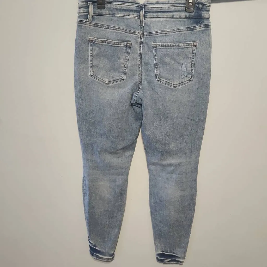 Maurices Edgely Jeans size 14 Stretch Skinny Fit Distressed Denim Button Fly - Image 5