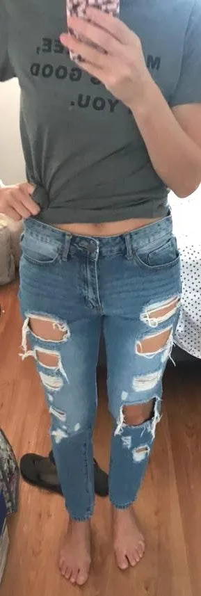 Forever 21 Distressed Boyfriend Jeans - Image 2