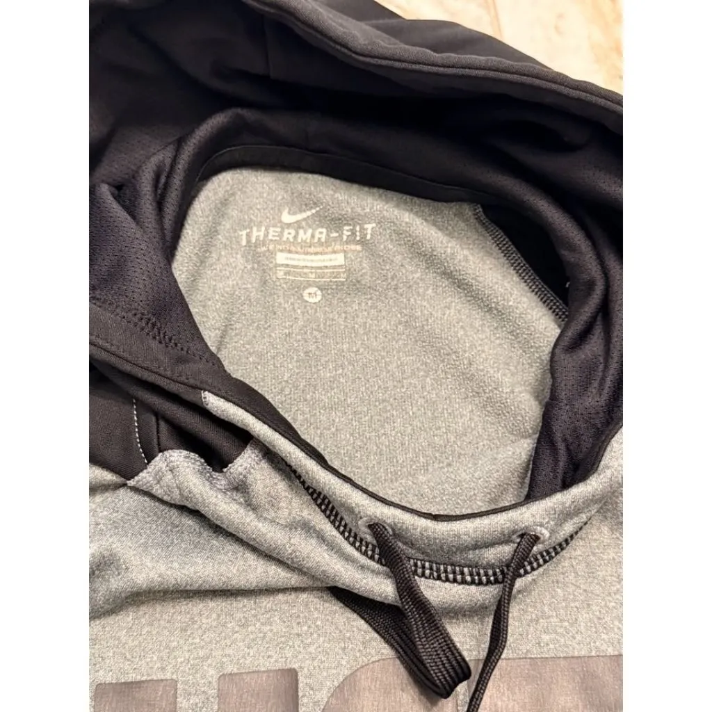 Nike women's medium Black/Gray Therma-Fit sweatshirt MSRP $70 - Image 2