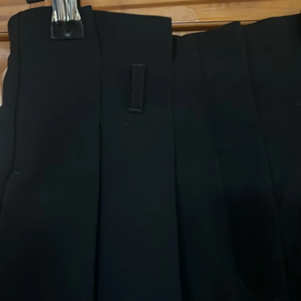 Express Super High Rise Pleated Shorts - Image 2