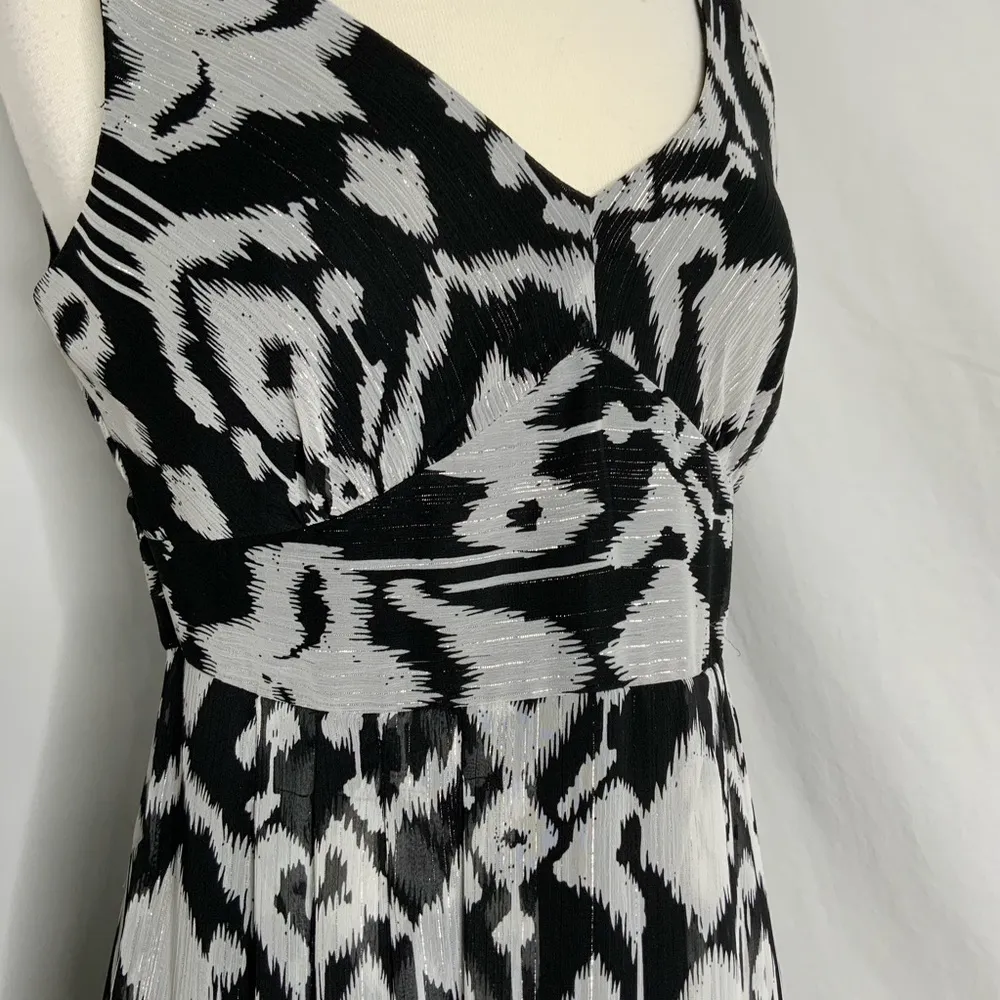 R & M Richards Black & Silver Metallic V Neck Sleeveless Dress 8 - Image 9