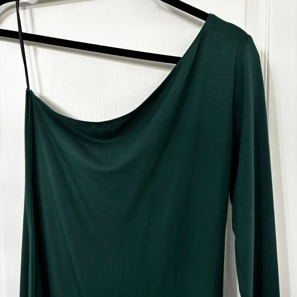 NWOT Reformation Yara One Shoulder Mini
Dress in Emerald Green Size L - Image 3