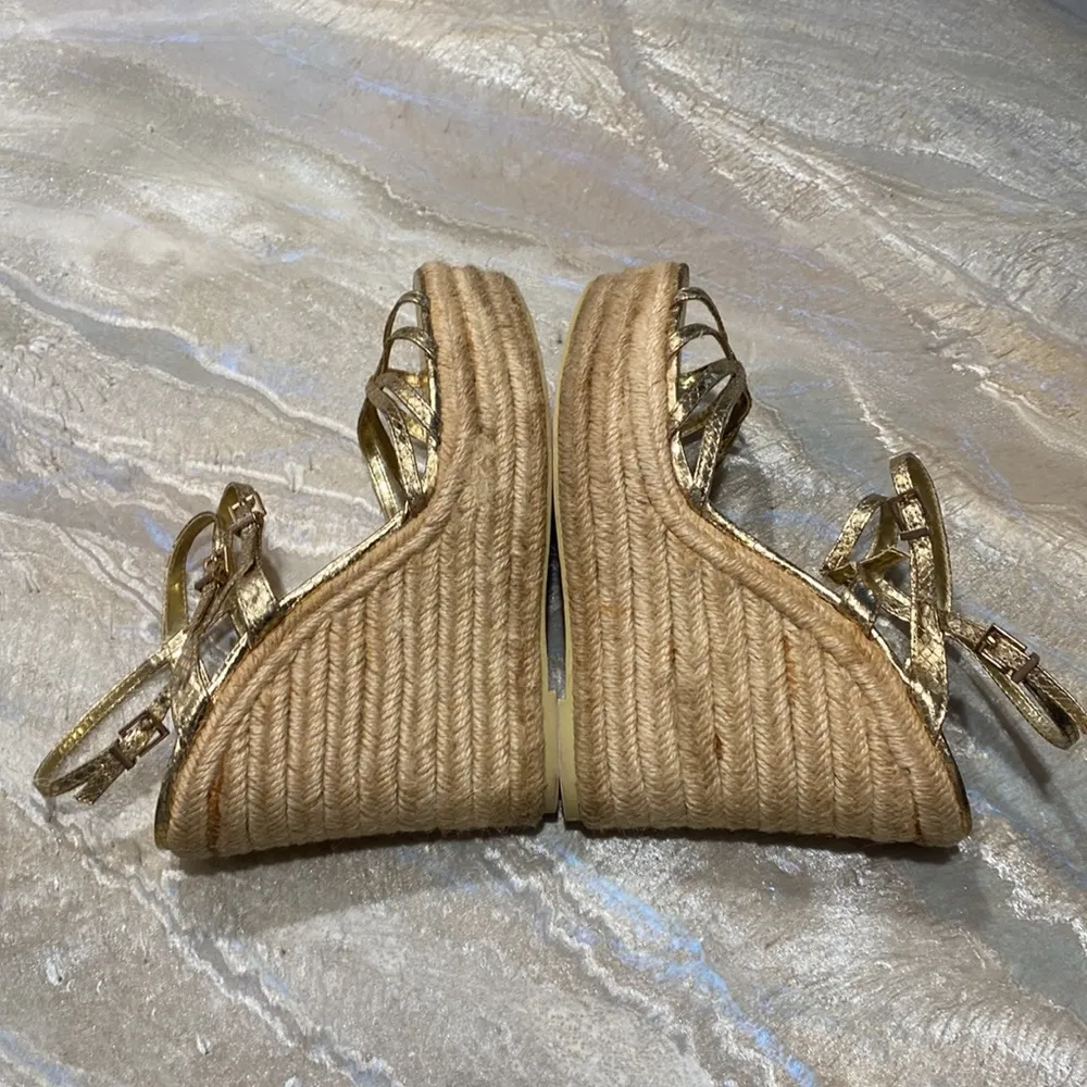Zara Platform Gold Sandals Size 9 - Image 6