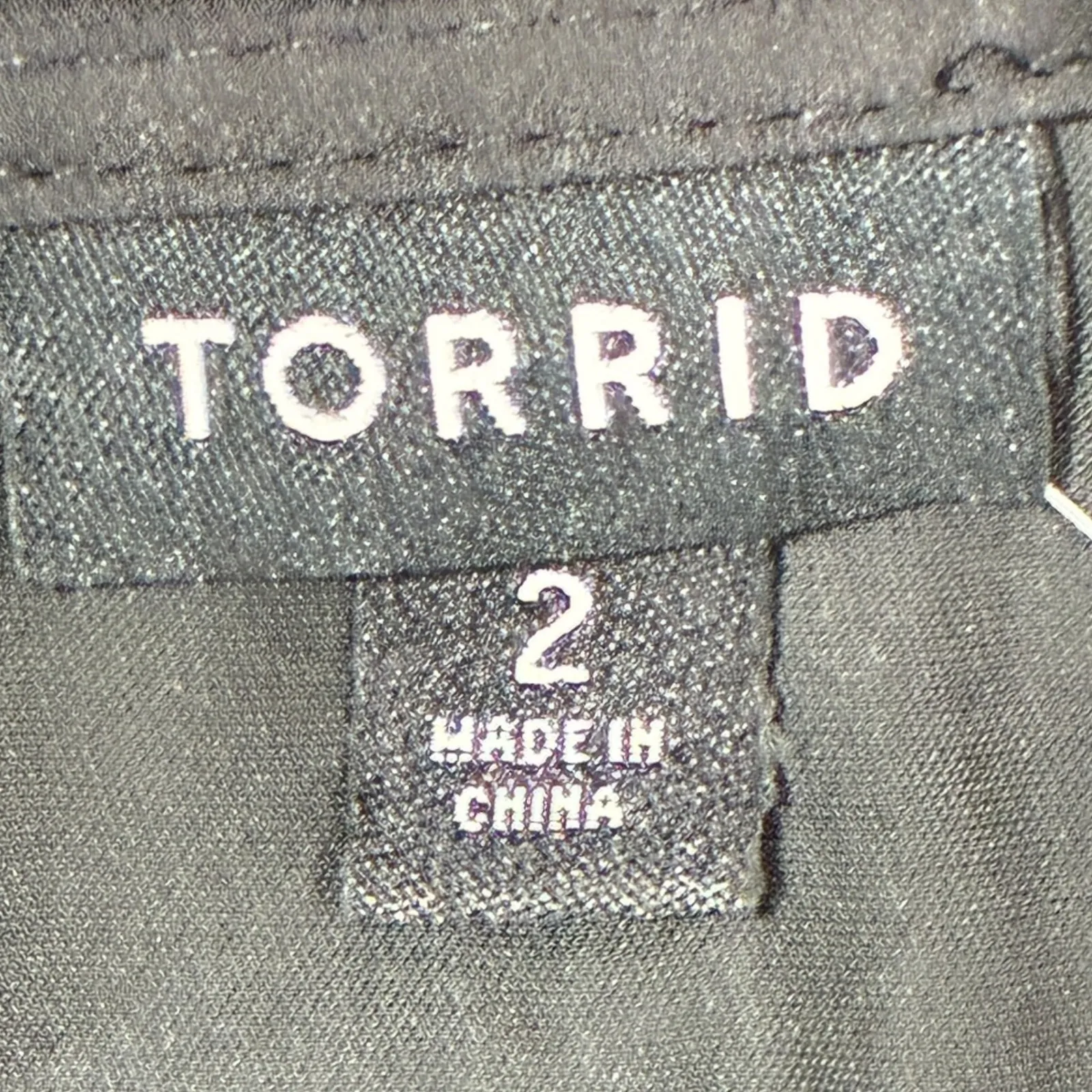 NWT Torrid Black Satin Smocked Peplum Long Sleeve V-Neck Top Womens 2X Peasant - Image 5