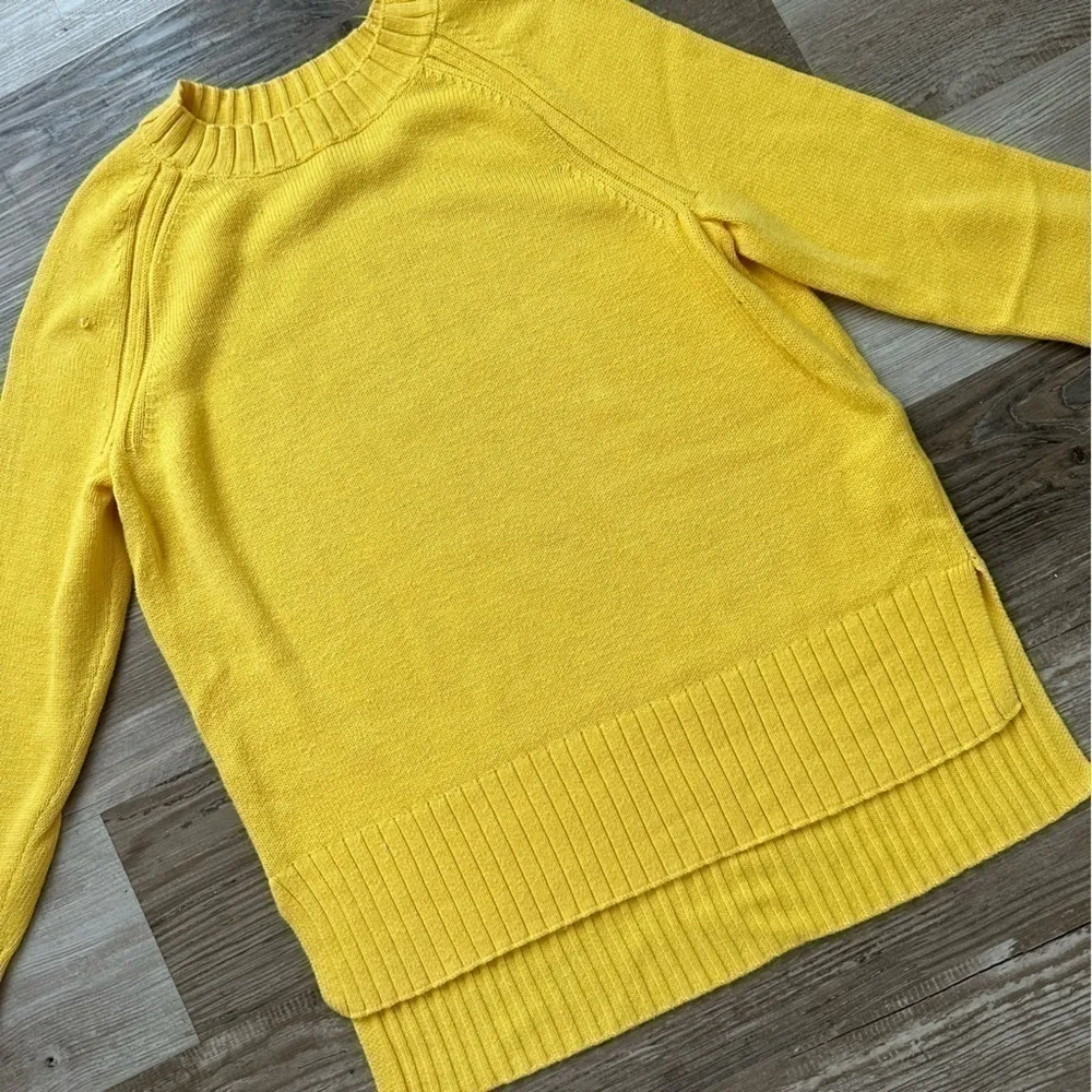 Old Navy yellow sweater / crewneck / trend 2025 / yellow crewneck​ - Image 7