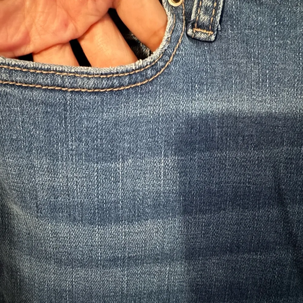 Zenana  Bootcut Jeans Raw Hem,  Size 28 Medium Wash - Image 6