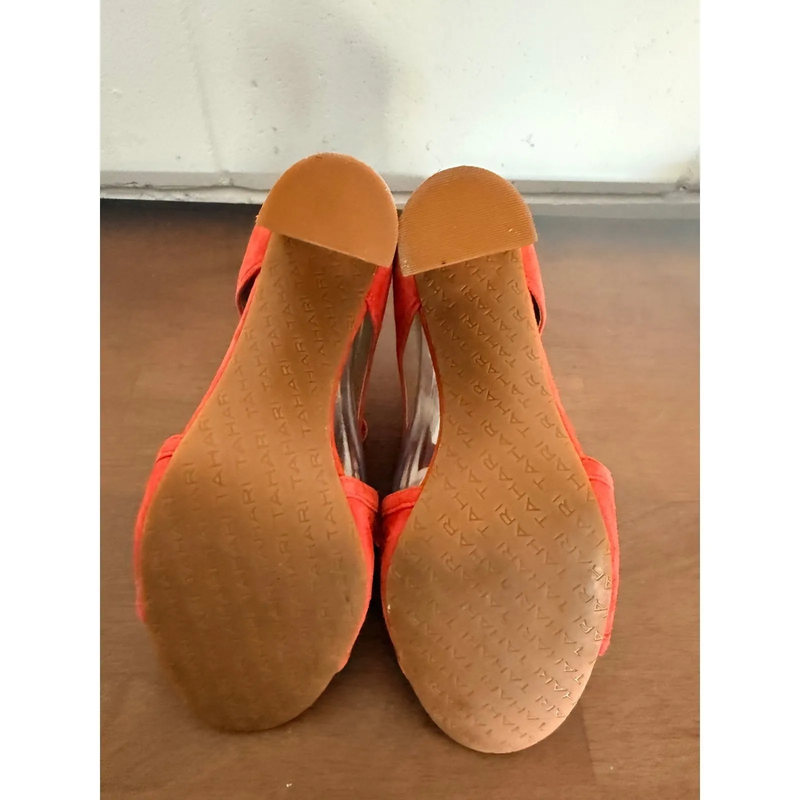 Tahari Coral Megyn Suede Laser Cut Lace Up Peep Toe Block Heel Shoes Size 9 - Image 9