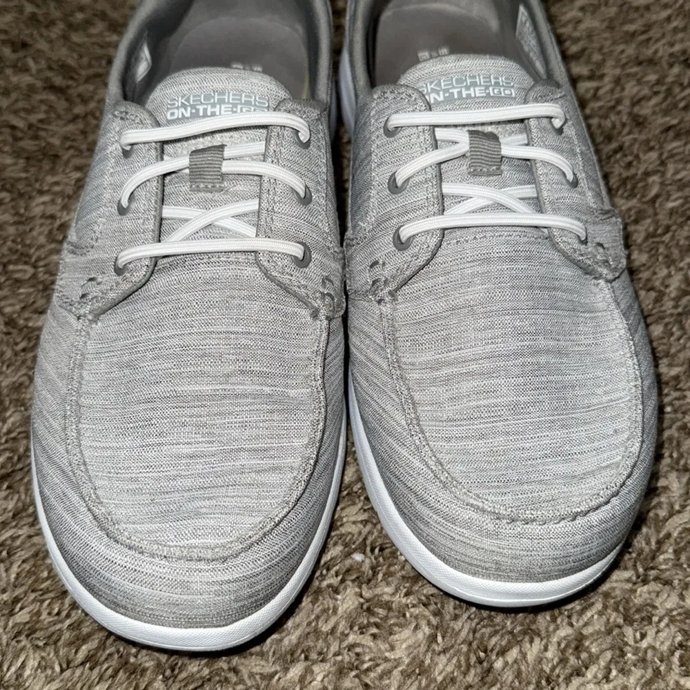 Skechers on the Go air cooled goga mat Gray Casual Sneakers woman size 9 - Image 2