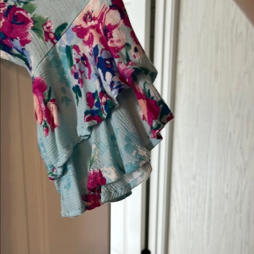 Newbury Kustom Blue and Pink Blouse with Floral Print and Flared Sleeves - Image 5