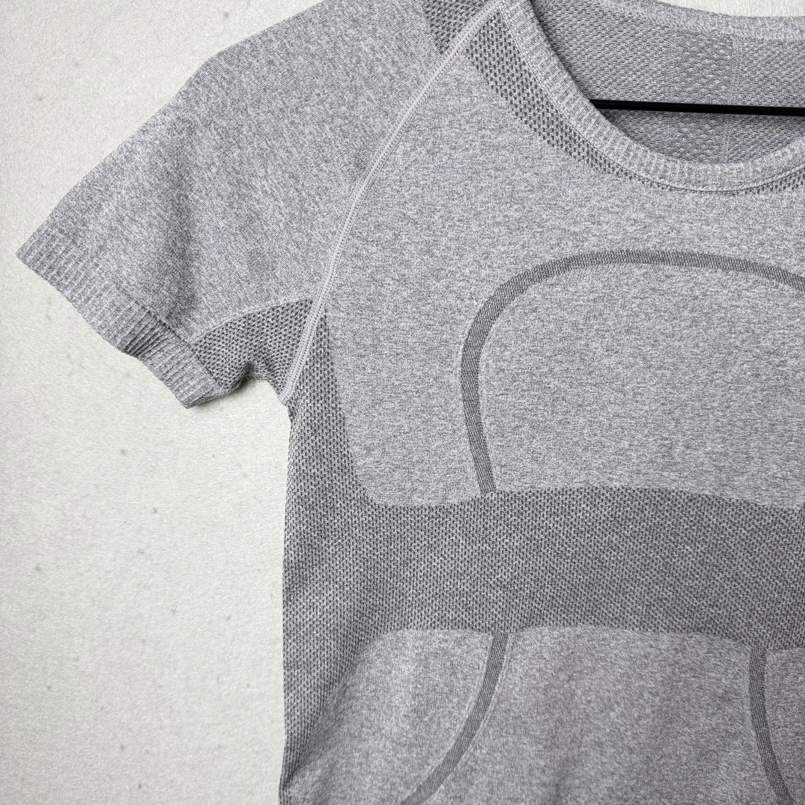 Lululemon Swiftly Tech Short Sleeve 2.0 *Race Length Heathered Gray - Image 5