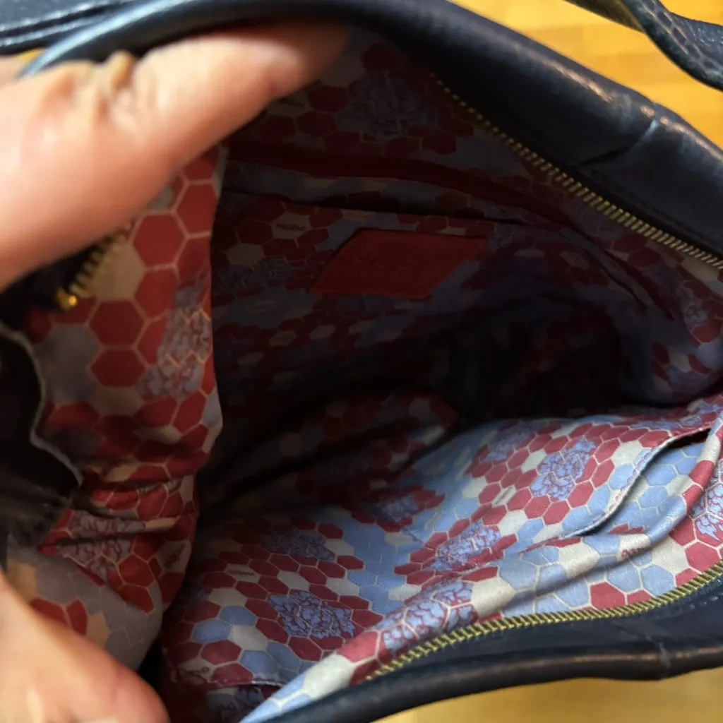 Hobo Vale Dark Navy Preppy Classic Minimalist Coastal Shoulder Crossbody Bag L Blue - Image 6