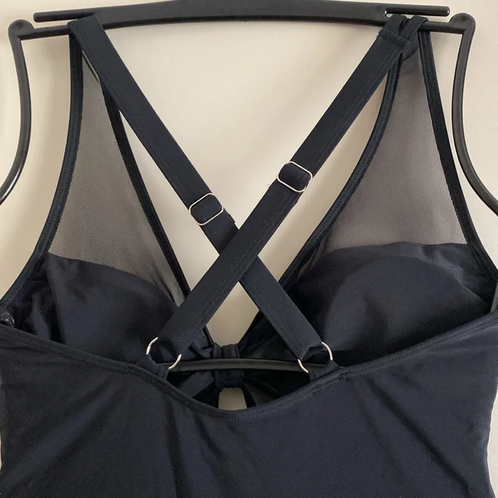 Aidonger Black Strappy mesh panel cut out One-Piece Swimsuit medium NWOT - Image 5