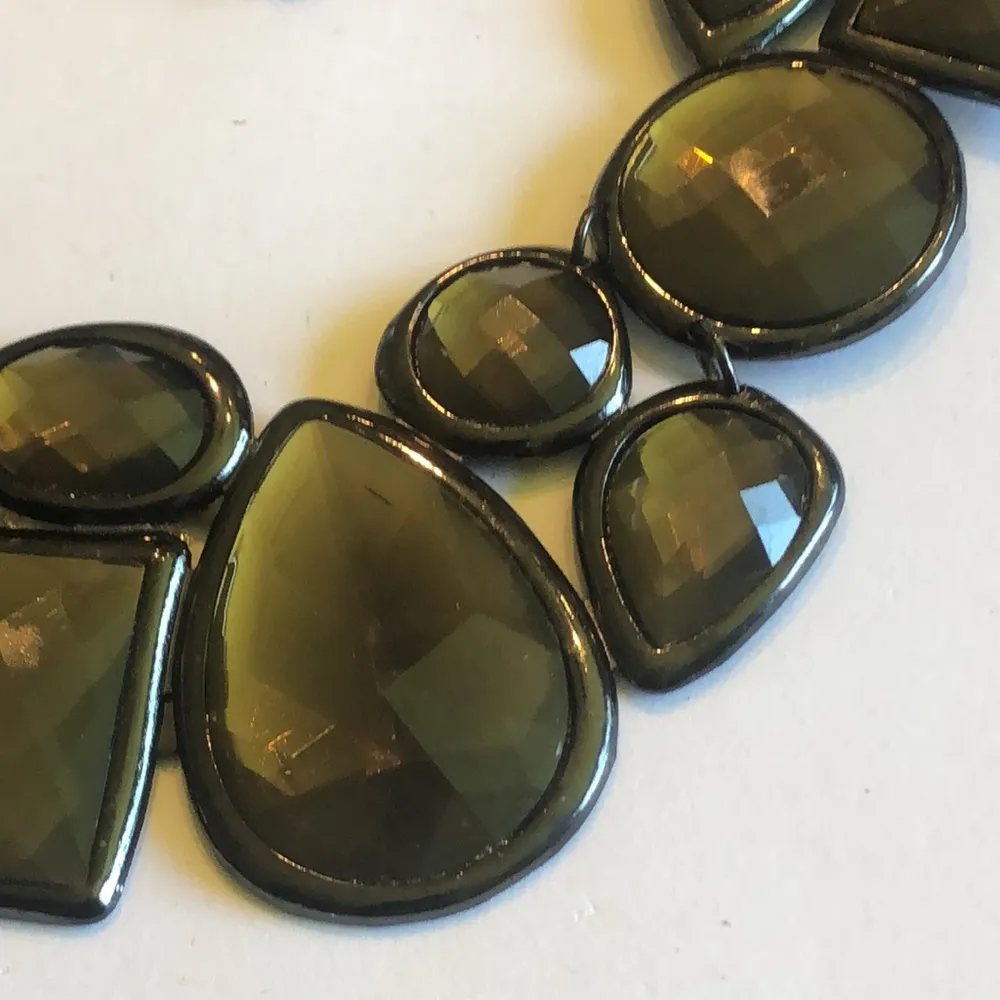 Black & Green Huge Stones Funky Boho Statement Necklace - Image 6