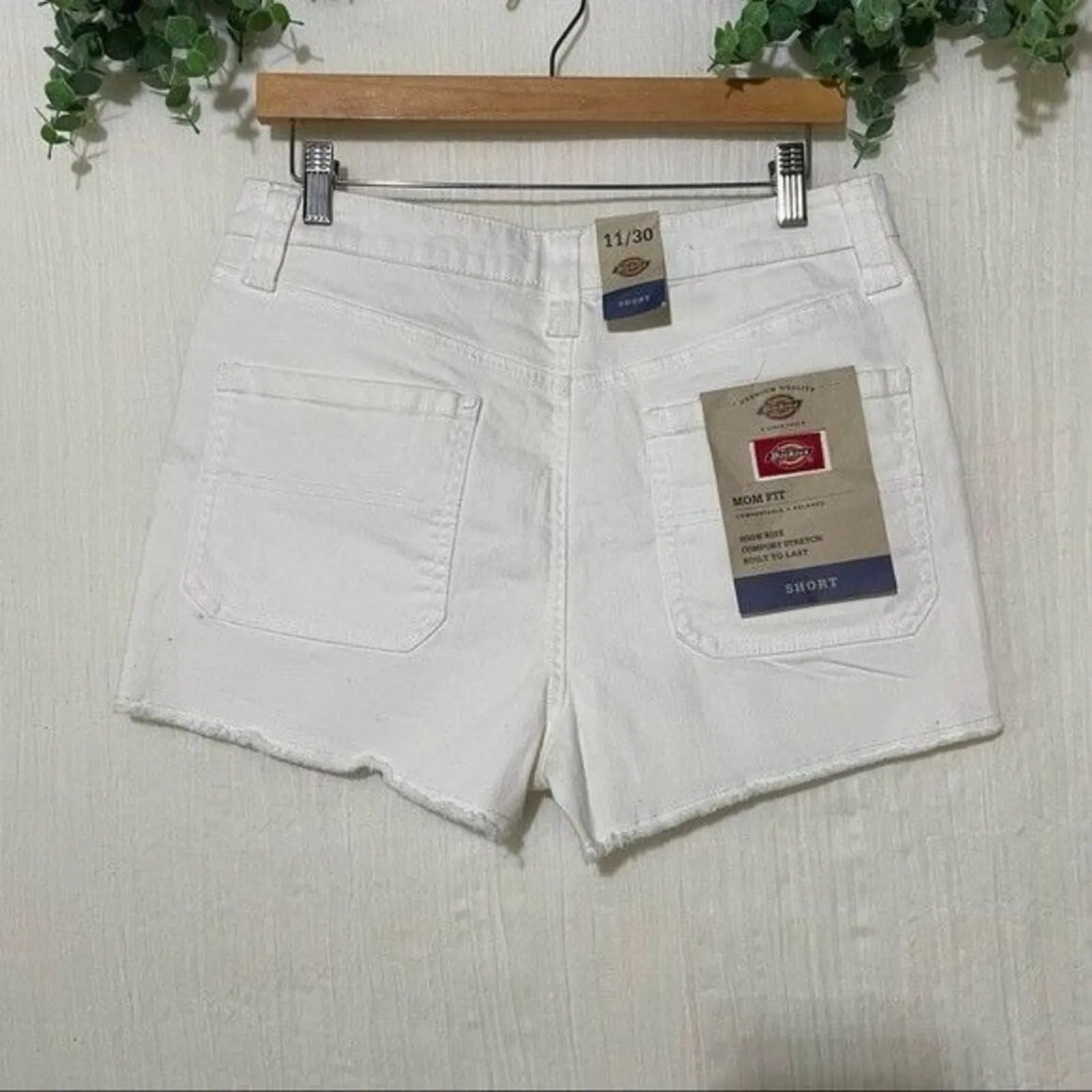 Dickies Shorts Junior Size 11/30 NWT Denim White High Rise Distressed Raw Hem - Image 2