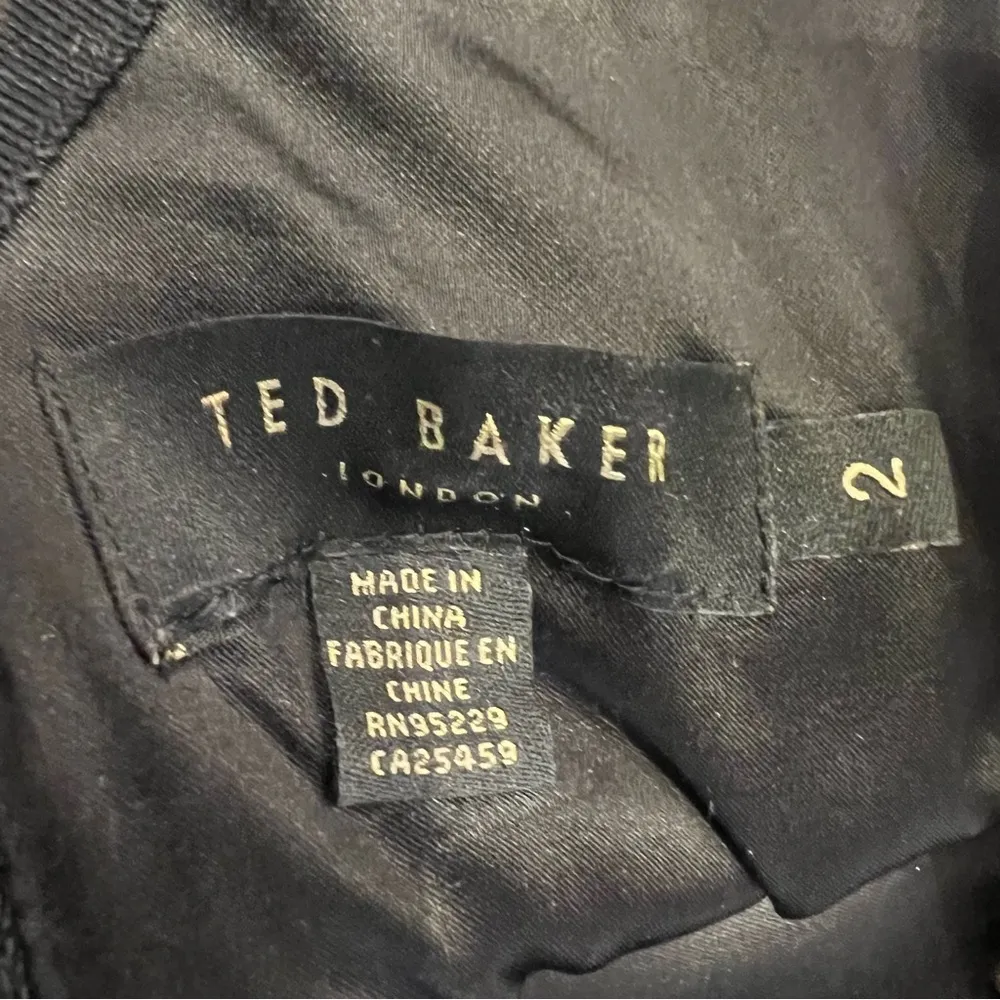 TED BAKER LONDON Samra Floral - Image 10