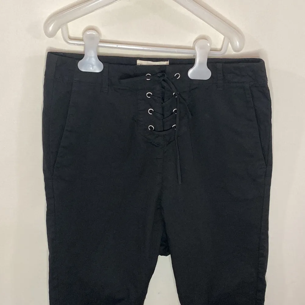 Nili Lotan Avery twill cropped slouchy lace up utility pants in jet black size 4 - Image 6