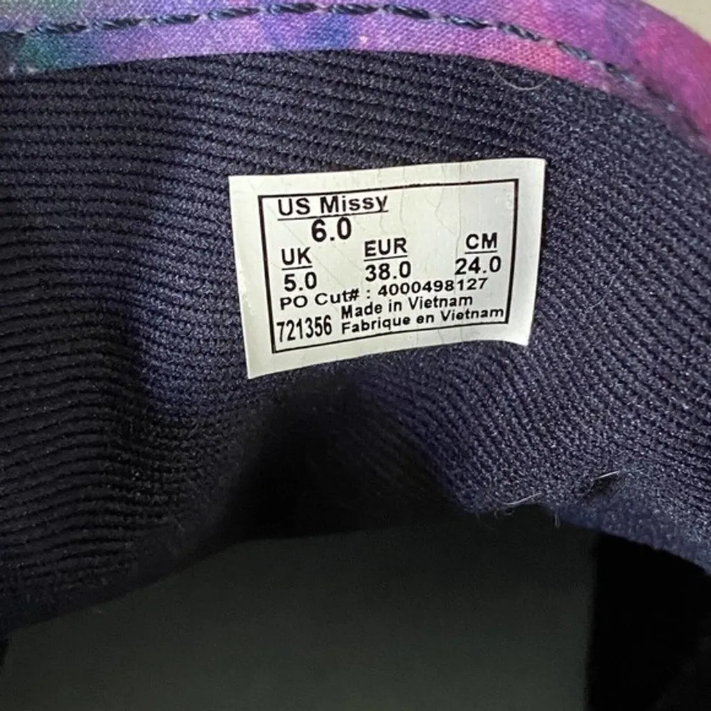 Vans Women Low Top‎ Sneaker Size 6 Purple Blue Galaxy Print Lace Up Canvas Upper - Image 10