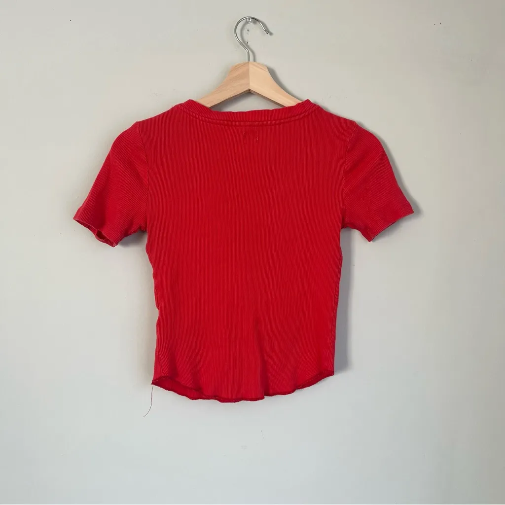 BDG Red Harvey Henley Tshirt Crop Top Size Small - Image 5