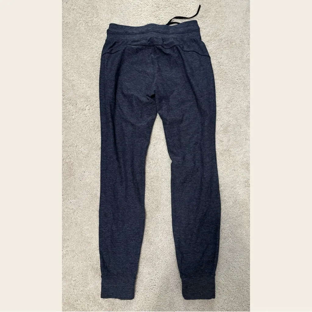 Lululemon joggers! - Image 2