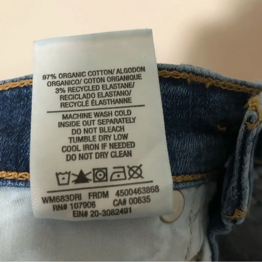 Hudson Amelia Cuffed Knee Length Shorts Denim Future Stretch New 23 - Image 7