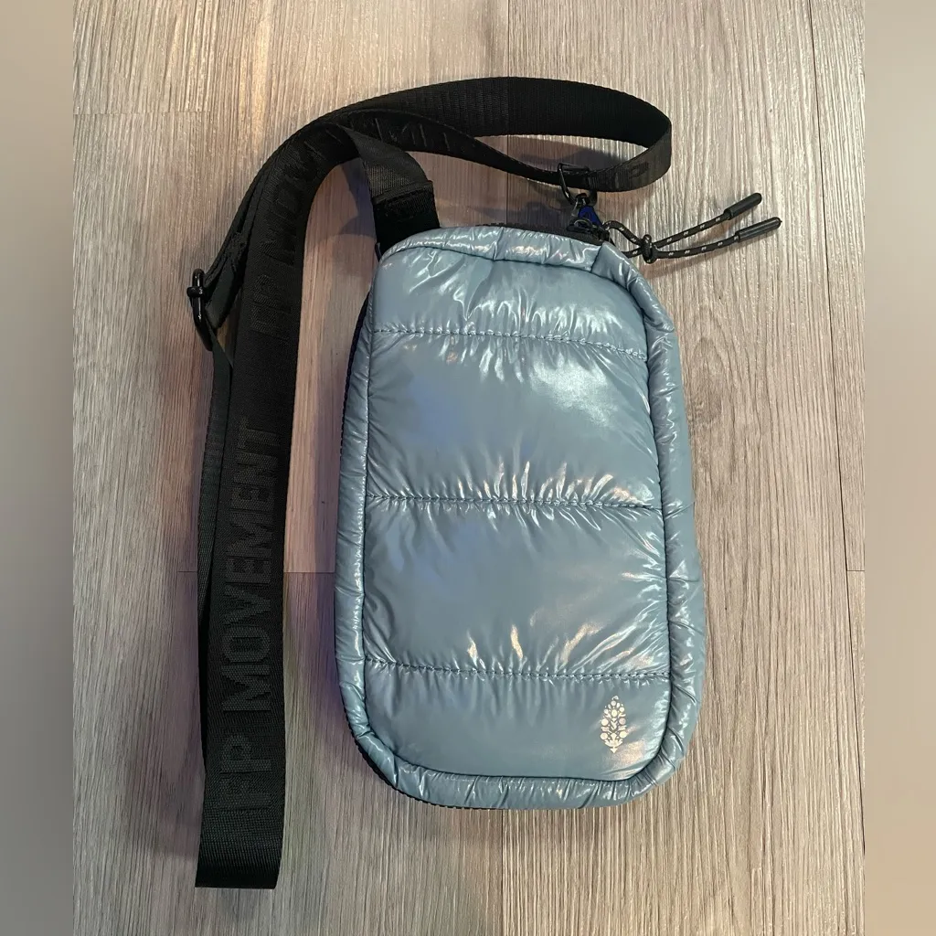 Free People High Peak Convertible Pouch Blue - Image 4